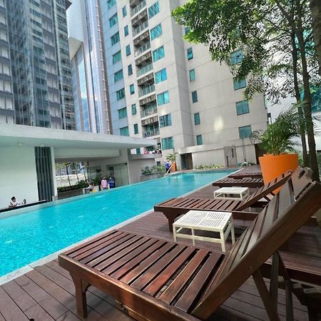 Summer Suites Klcc By Luna Куала-Лумпур Экстерьер фото