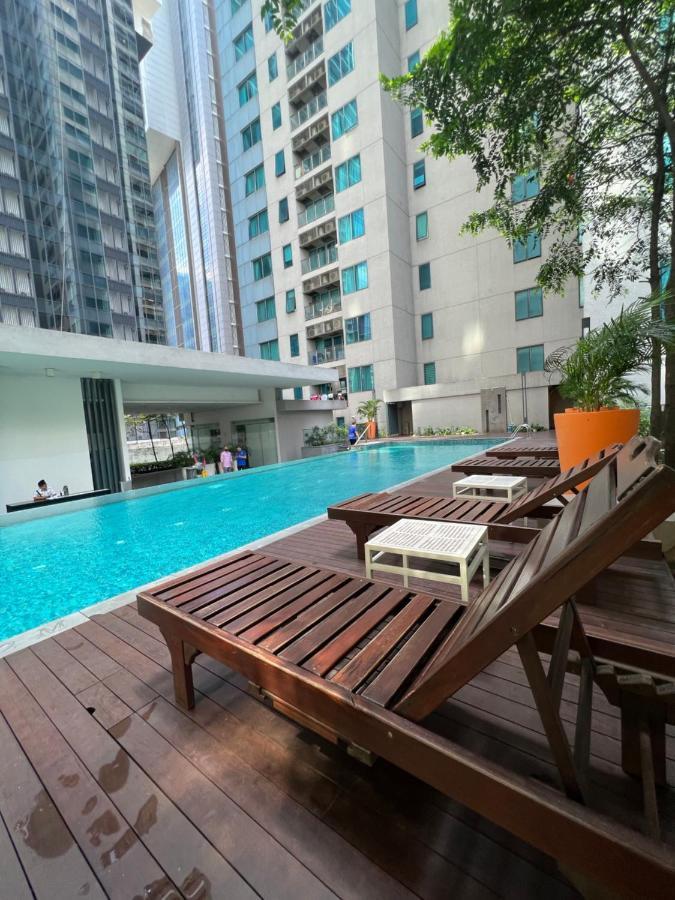 Summer Suites Klcc By Luna Куала-Лумпур Экстерьер фото