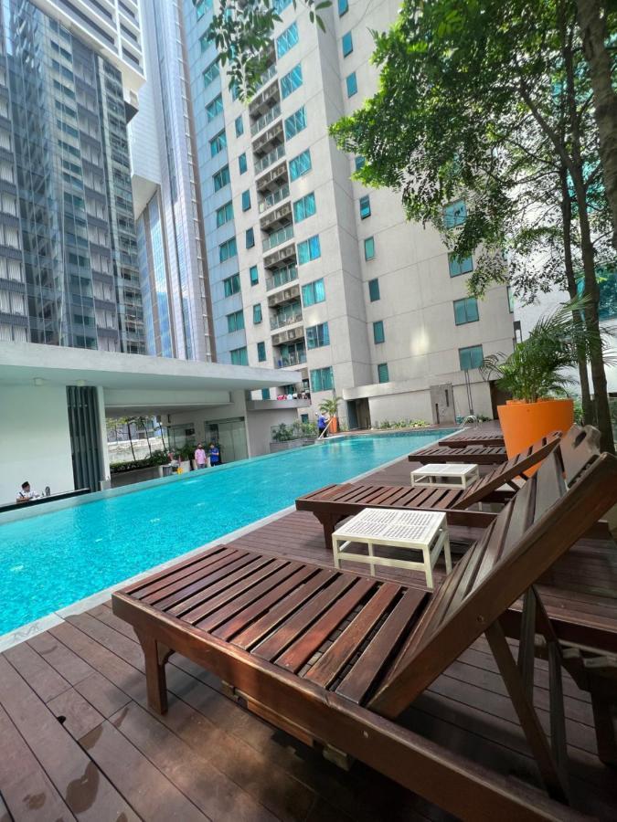 Summer Suites Klcc By Luna Куала-Лумпур Экстерьер фото